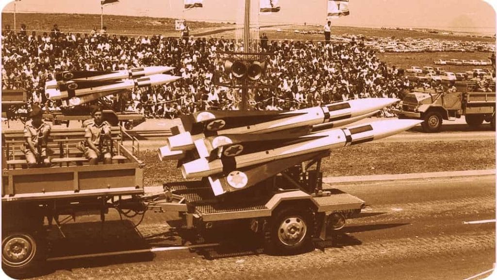 sovjetski-slepi-miš-iznad-sinaja-iskustva-iz-upotrebe-izviđača-mig-25-r-u-duelu-sa-izraelskim-fantomima