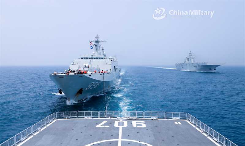 Kineski brodovi u plovidbi