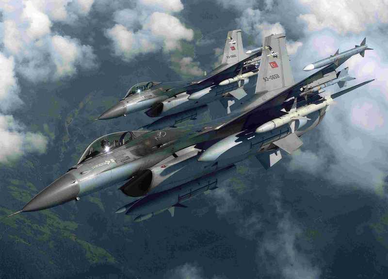 Turski F-16 u letu