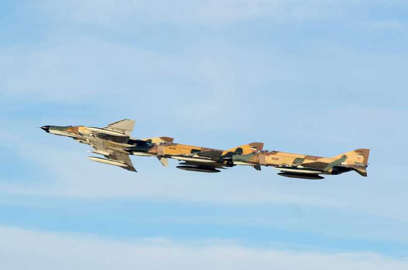 Iran/kish,-,Iranian,Airforce,F-4e,Phantom,Flying,Formation,During,Kish