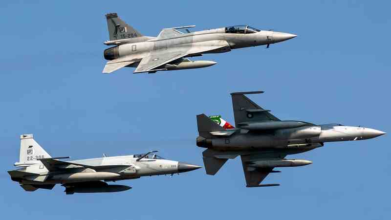 Formacija JF-17 Thunder