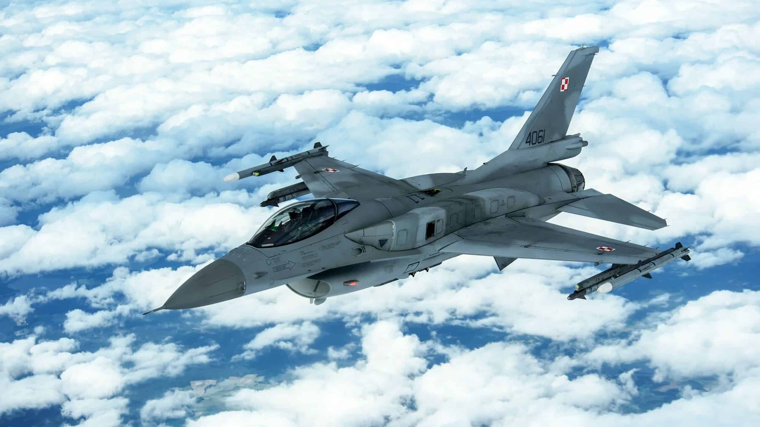f-16-poland-170614-F-RH756-417