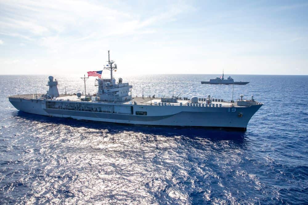 američka-7-flota-izvodi-vežbe-sa-francuskom-mornaricom-u-vodama-filipinskog-mora