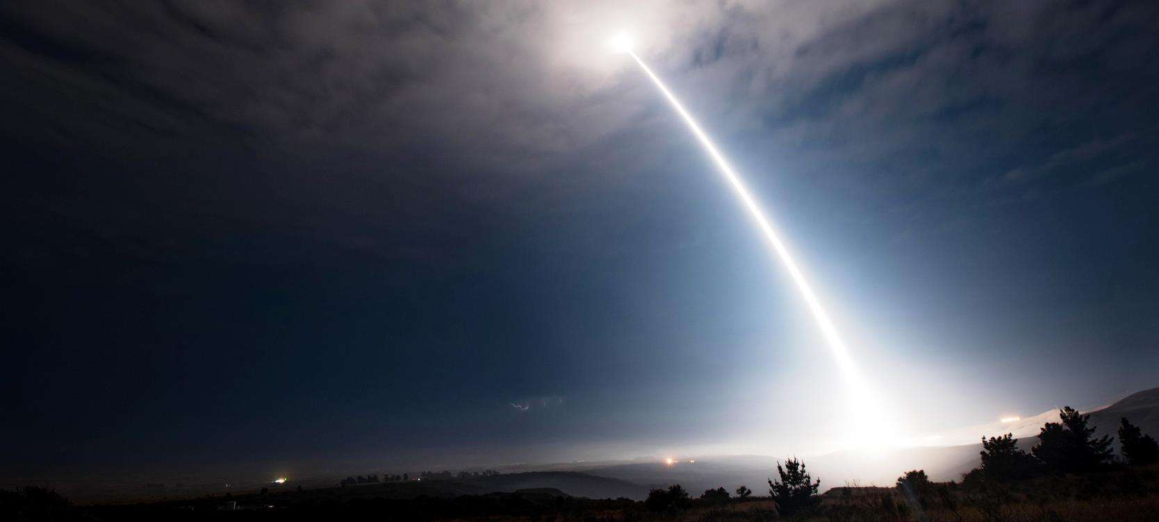 pentagon_upozorio_rusiju_na_dvostruko_lansiranje_interkontinentalnih_raketa_minuteman III