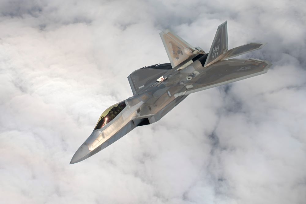 f-22-raptor-najskuplji-lovac-u-istorji-biće-penzionisan