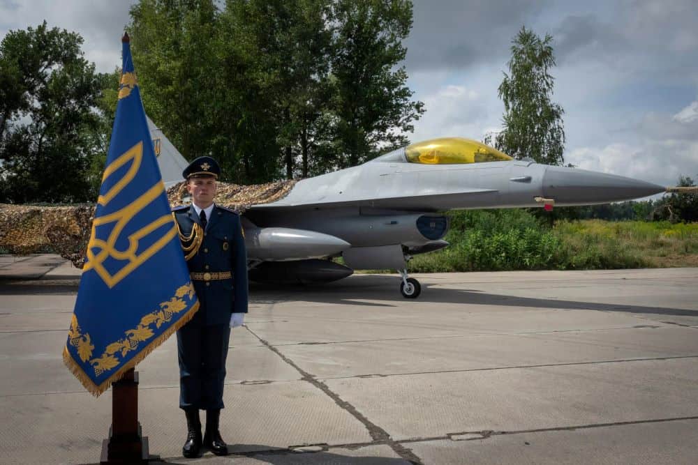 napokon-se-pojavili-lovci-f-16-nanebu-ukrajine