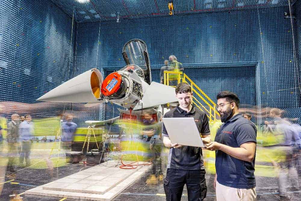 prvi-let-aviona-typhoon-sa-radarom-ecrs-mk-2
