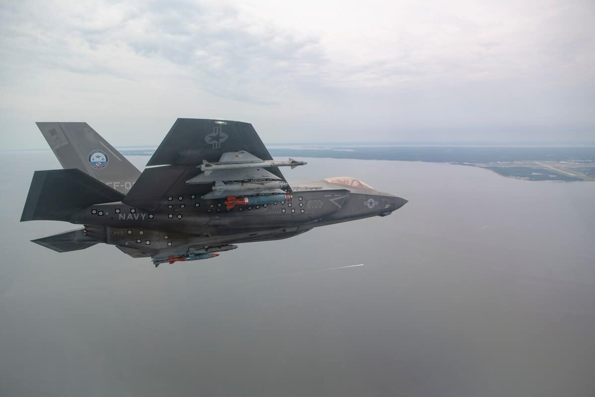 raytheon-obezbedio-ugovor-vredan-736-miliona-maeričkih-dolara-za-unapređenje-proizvodnje-raketa-aim-9-x-sidewinder