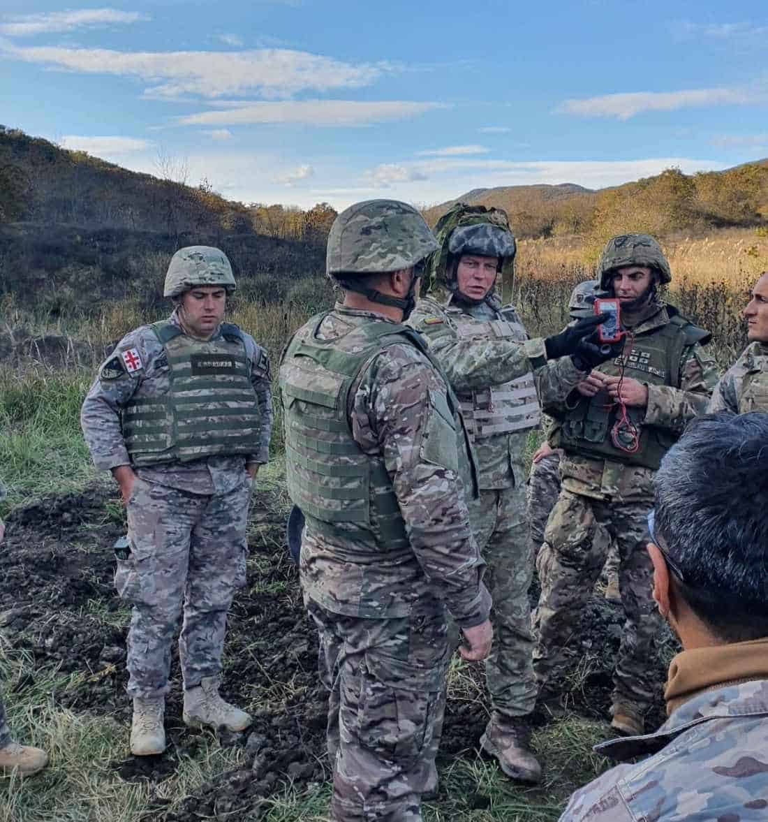 zapad-je-predložio-gruziji-da-se-protiv-rusije-bore-tri-četiri-dana-a-da-potom-pređu-u-gerilu