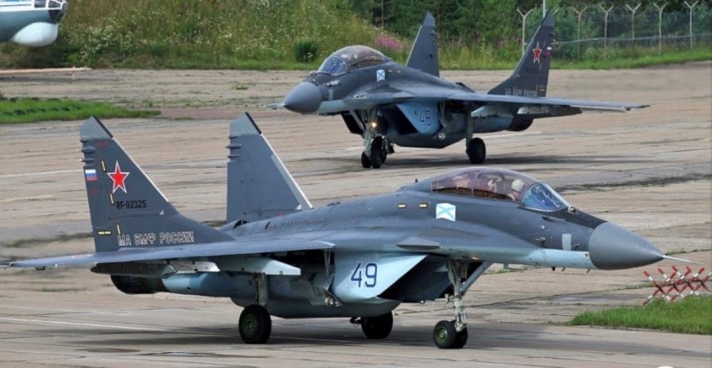 palubni-lovci-mig-29-kub-obavljaju-letove-iznad-arktika