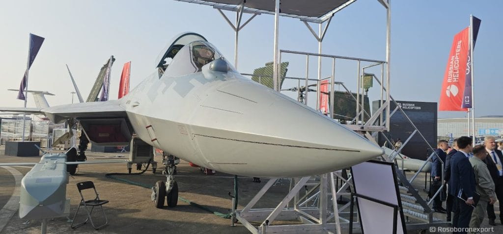 alžirski-piloti-prolaze-ubuku-na-su-57