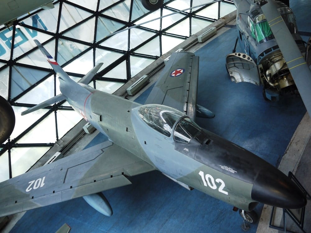 američke-sablje-lovački-avion-f-86-sabre21