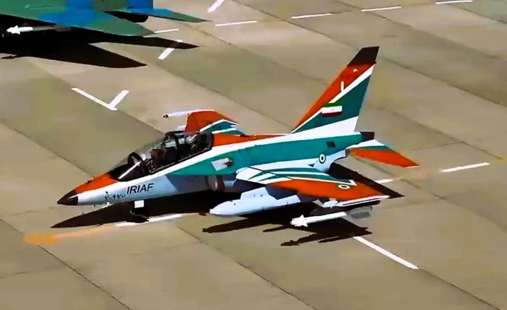 iran-po-prvi-put-u-akciji-prikazuje-avion-jak-130-koji-je-primljen-iz-rusija