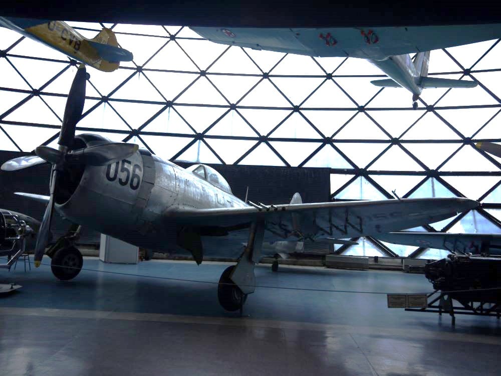 trbušasti-gromovi-republica-p-47-thunderbolt