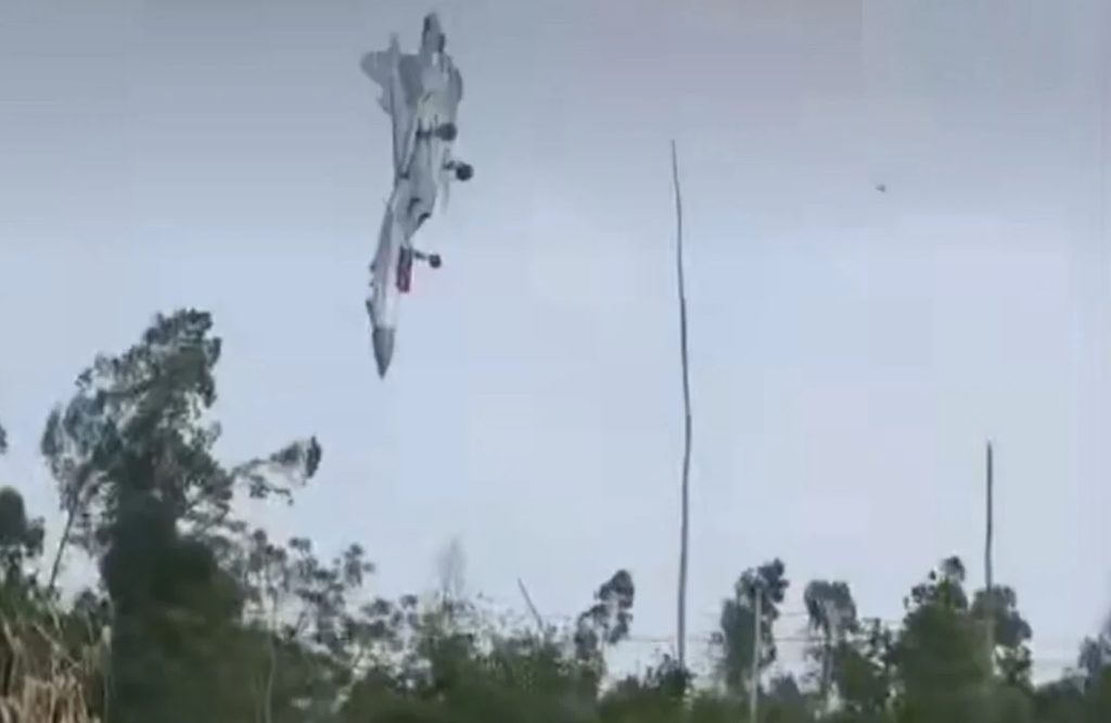 j-15