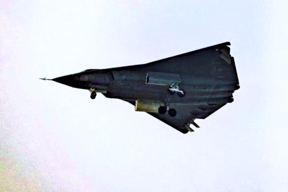 kineski-lovac-j-36-ostavio-iza-sebe-američki-f-47-obračun-šeste-generacije-na-nebu11