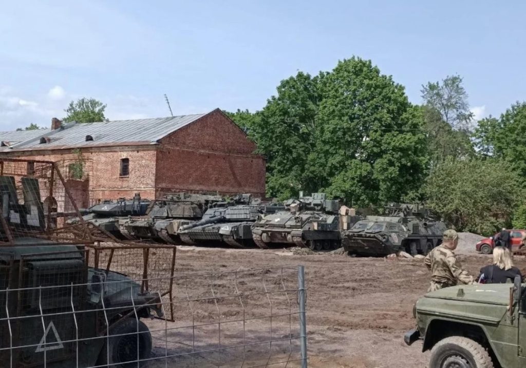 BTR-4E, M1150 ABV, abrams, leopard 2