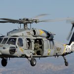 Америчка морнарица представила улоге хеликоптера МХ-60С Сеахаwк на сајму у Дубаију