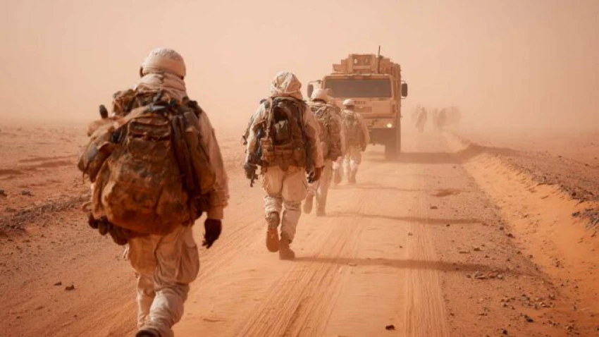 Руси и снаге малске хунте напустили Тесит под притиском побуњеника