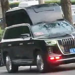 Необични Хонгqи СУВ са огромним кровом уочени у Трамповој колони у Пекингу