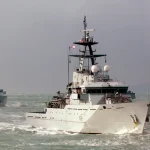 Британци месец дана пратили руску флотилу? Тартус поново вуче бродове из Балтика