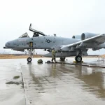 A-10C стигли у Британију са борбеним ознакама, један носи обележје два потопљена иранска чамца