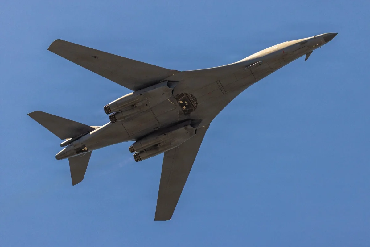 САД улажу 76,5 милиона долара у нове делове крила за бомбардере B-1B