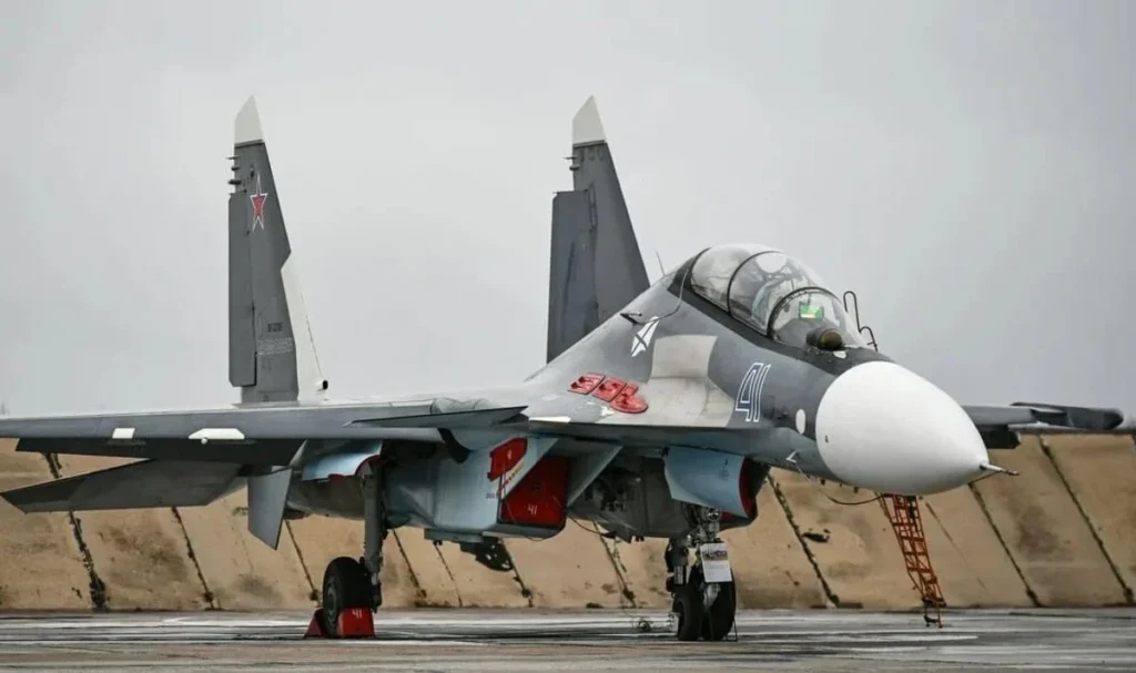 Украјински дронови погодили хангаре са Су-30 на аеродрому Саки на Криму
