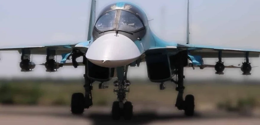 Су-34 носи нове ФАБ-500Т: Русија шири домет удара клизним бомбама