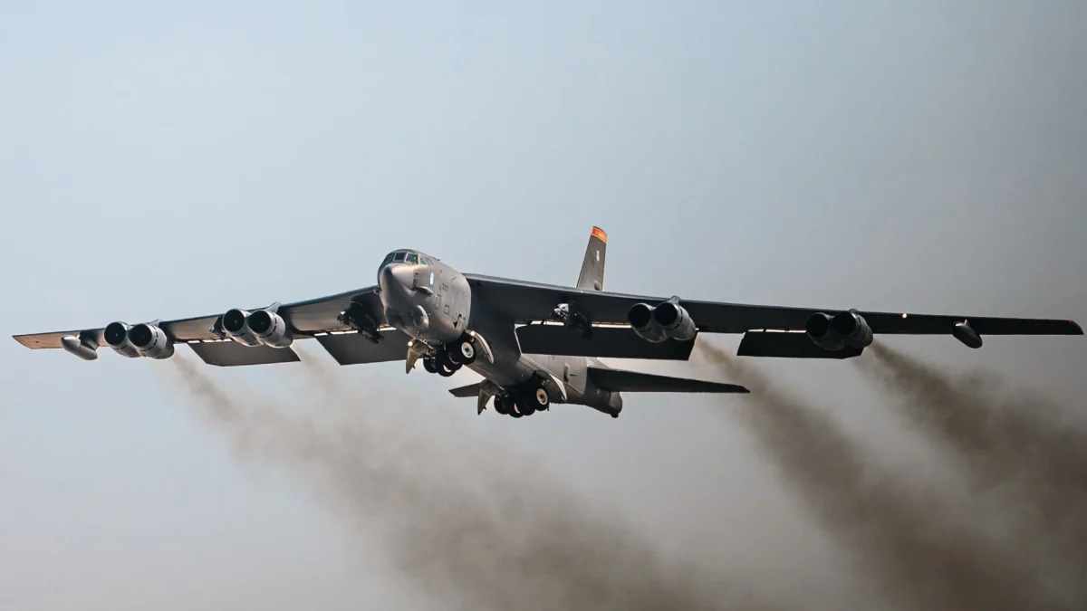 Модернизација Б-52 улази у зону ризика: кашњења и раст трошкова погађају кључни бомбардер САД