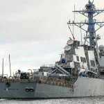Разарач УСС Бенфолд остао без струје четири дана у Јужном кинеском мору