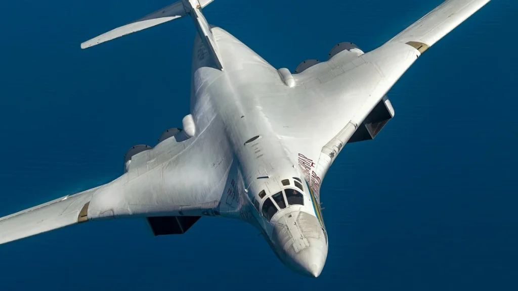 Русија завршава утврђене хангаре за Tu-160 у бази Енгелс-2