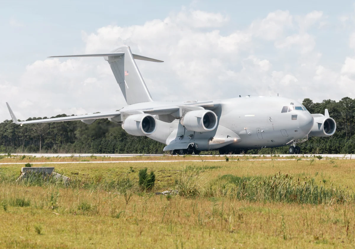 Ц-17 први пут после више од 20 година слетео на Цамп Давис Соутх