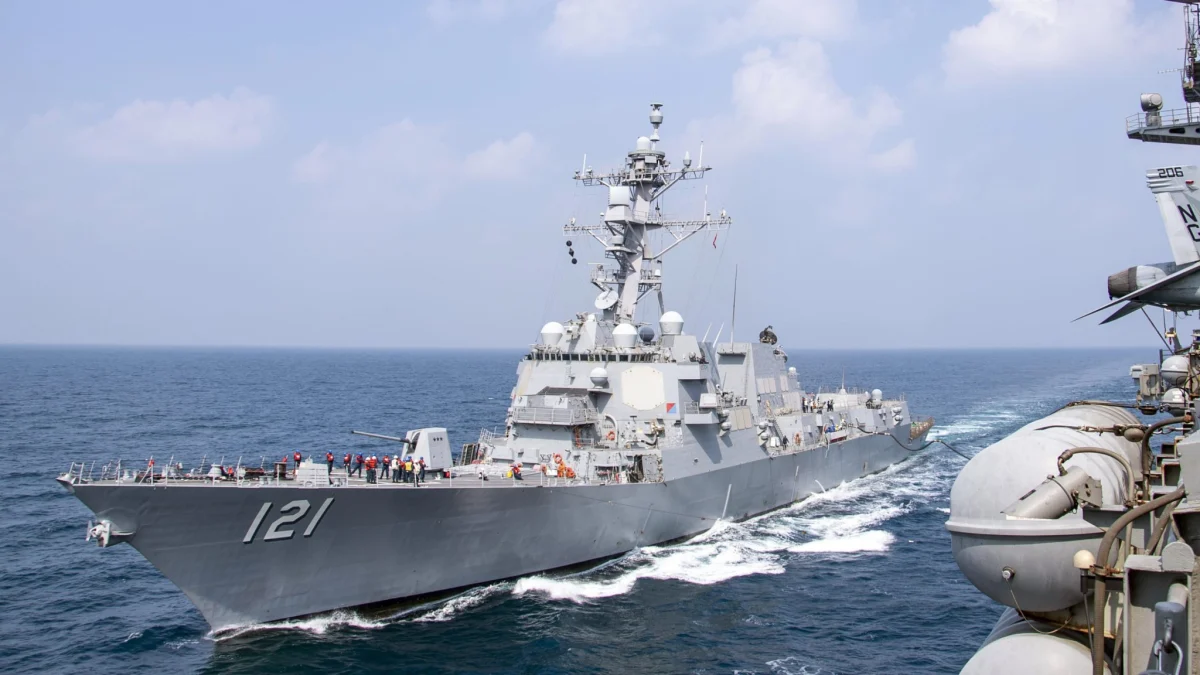 УСС Франк Е. Петерсен Јр. после 300 дана на мору: дуга мисија открила цену америчког темпа операција