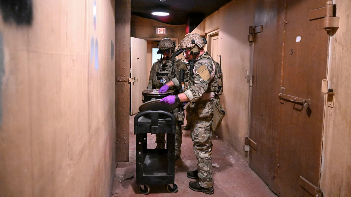 Америчка морнарица извела радиолошку обуку EOD тима у бази Литл Крик-Форт Стори