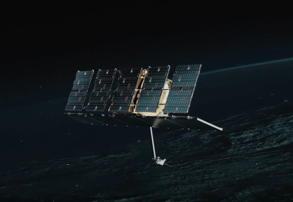 Руски Космос 2612 пришао на око 5 km радарском сателиту ICEYE који користи Украјина