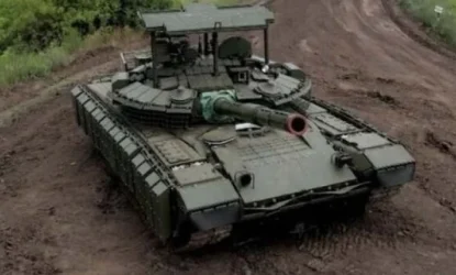 Руски Т-80БВМ добио нову оклопну конфигурацију и заштиту од дронова