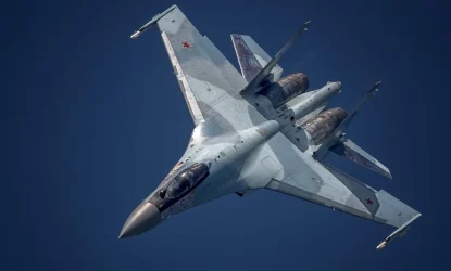 Два руска Су-35С сударила се изнад Курске области, погинуо један пилот